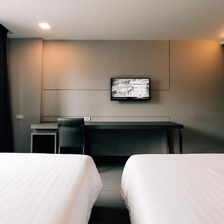 Spenza Hotel Bangkok Zewnętrze zdjęcie