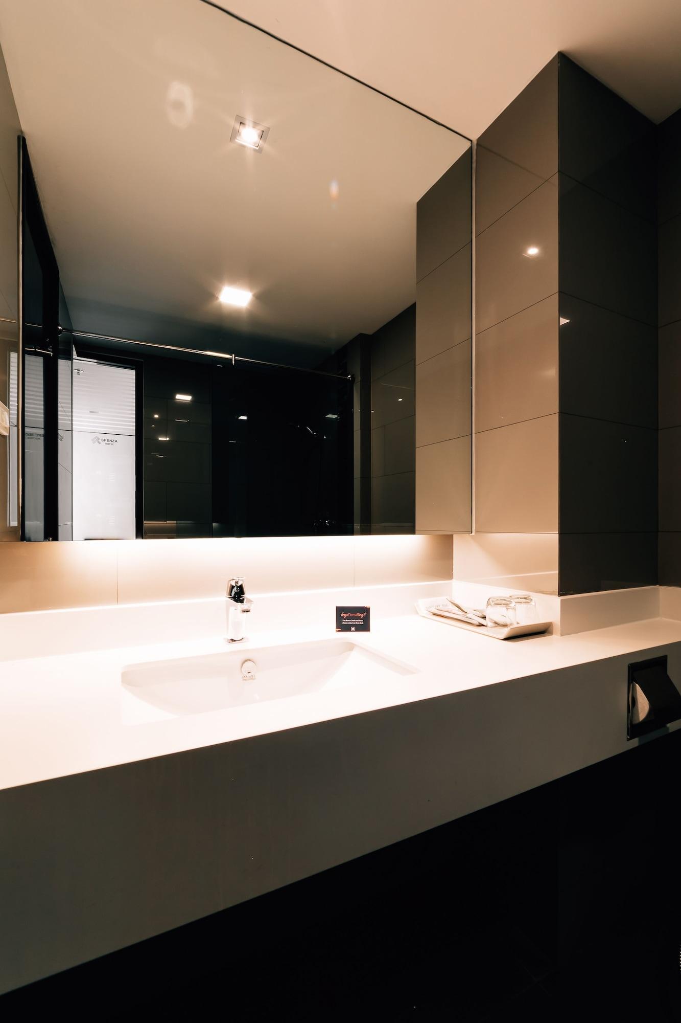 Spenza Hotel Bangkok Zewnętrze zdjęcie