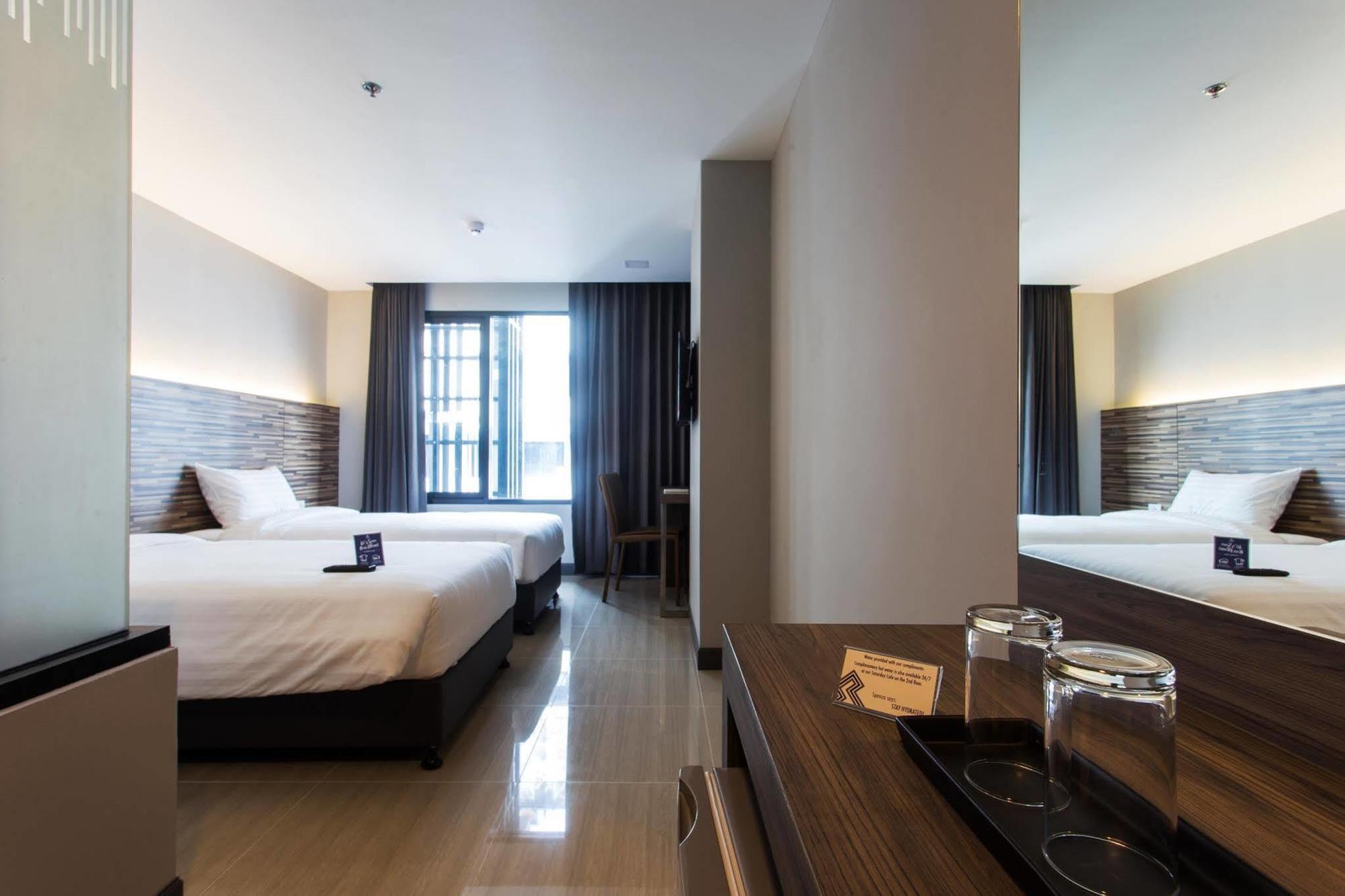 Spenza Hotel Bangkok Zewnętrze zdjęcie
