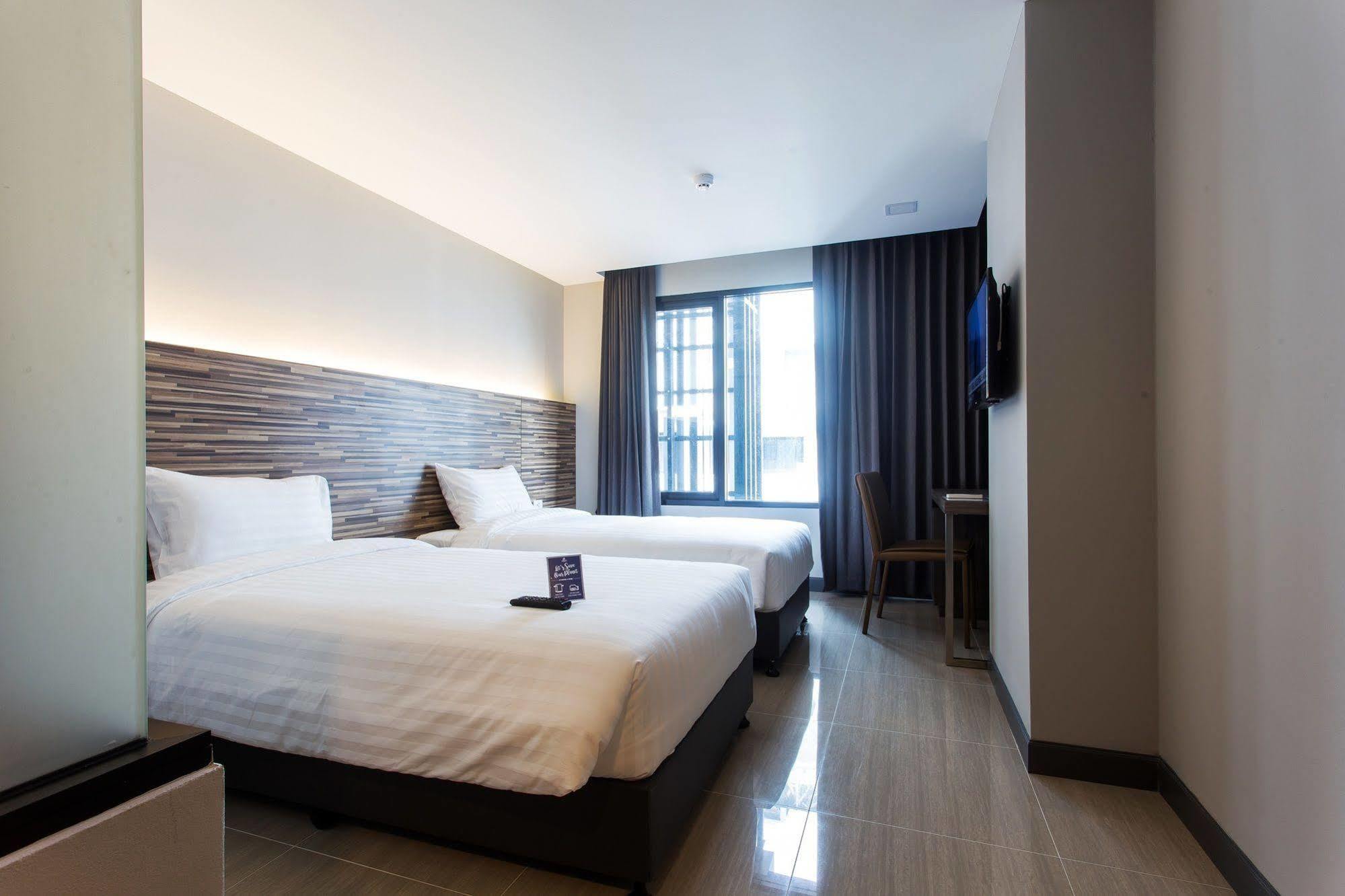 Spenza Hotel Bangkok Zewnętrze zdjęcie